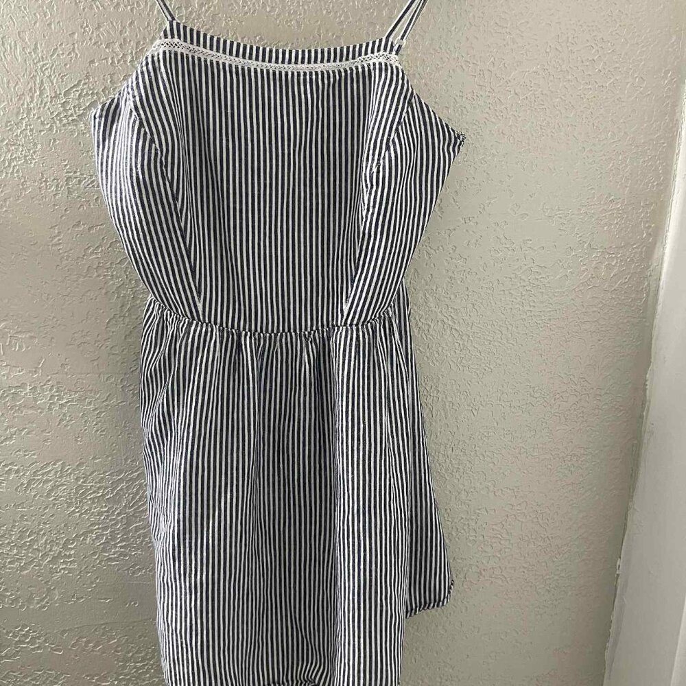 Old Navy White & Blue Pin Striped Spaghetti Strap Dress Size Medium Side Zipper